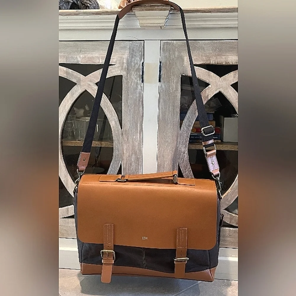 Mark & Graham Beckett Waxed Canvas & Leather Messenger Bag NWOT